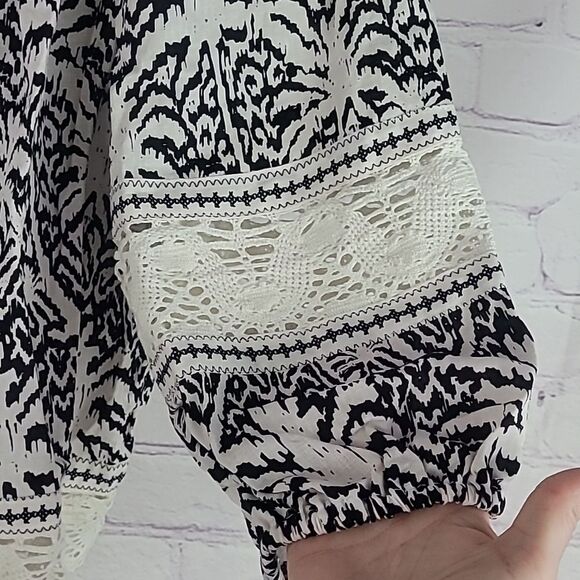 Panama Jack Linen Black & White Palm Tree Print Balloon Sleeve Top. Size Large. - Picture 3 of 6